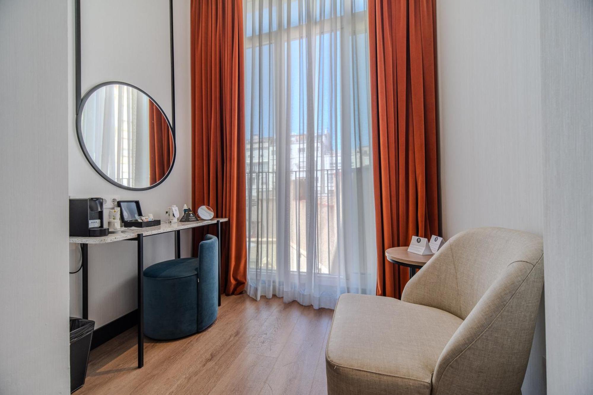 Soho Boutique Turia Hotel Valencia Exterior photo